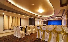 Royal Reve Hotel